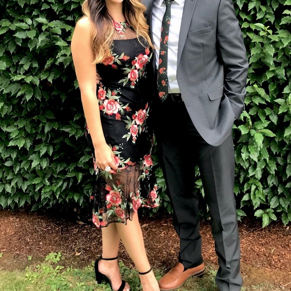 Calvin Klein Lace Midi Dress, fit and flounce - Picture 3 of 5